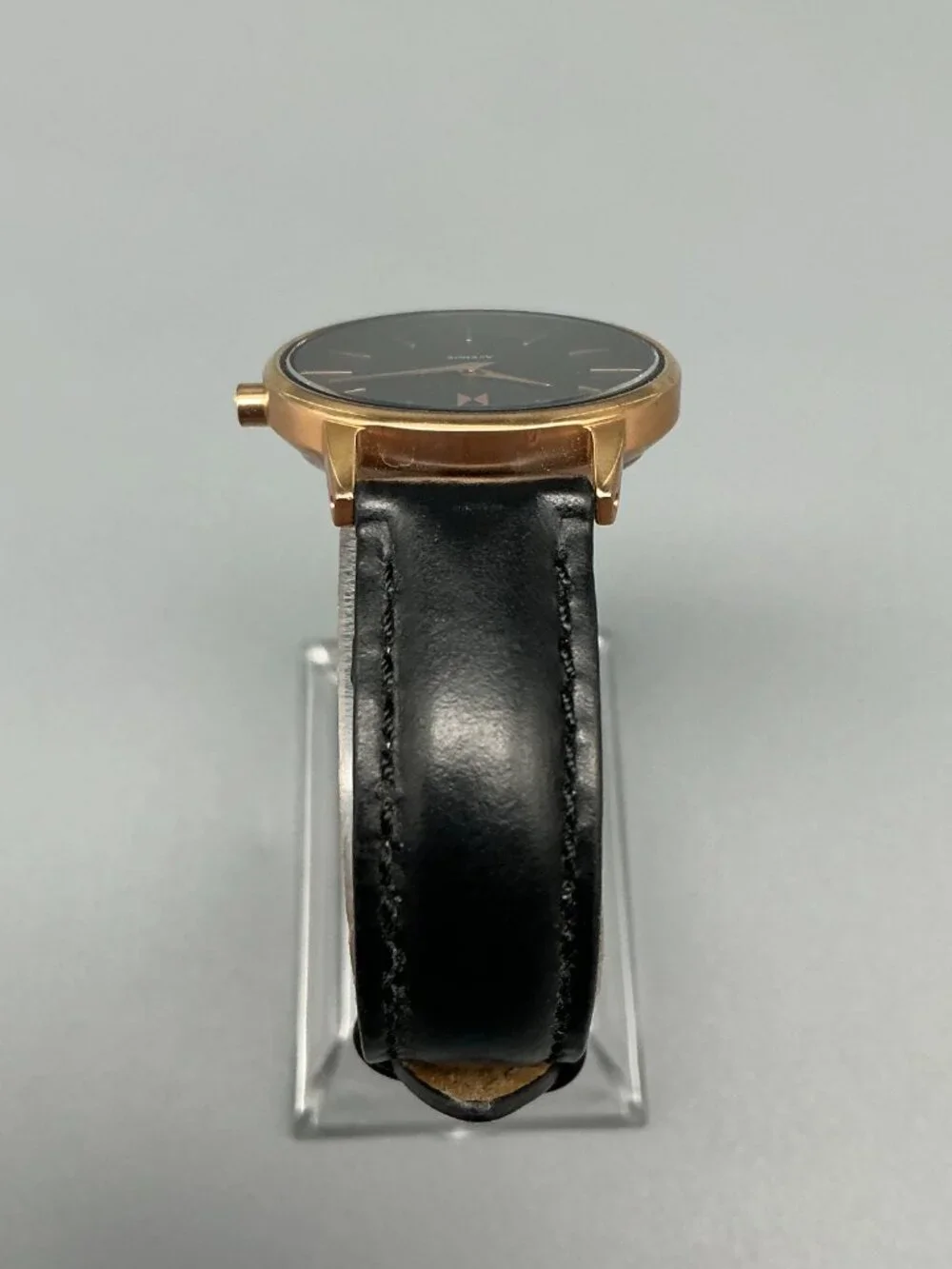 MVMT Madison Avenue Womens Watch 28mm Gold Tone Black Leather Band New Battery